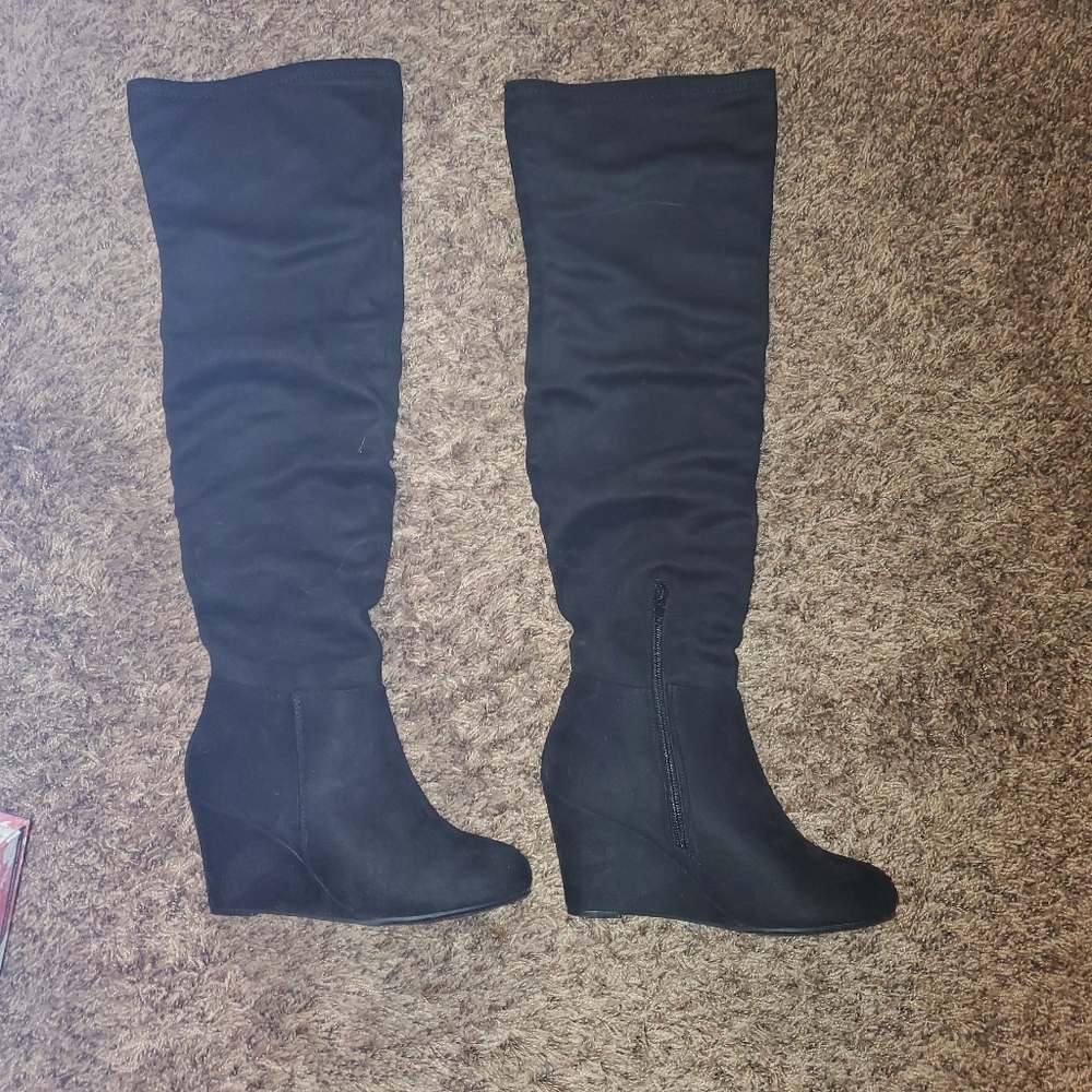 Womens size 7 Chinese Laundry Over the knee slouch wedge boot